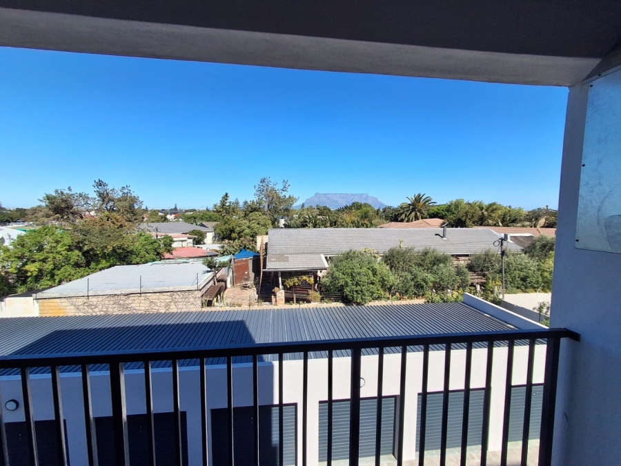 2 Bedroom Property for Sale in Table View Western Cape